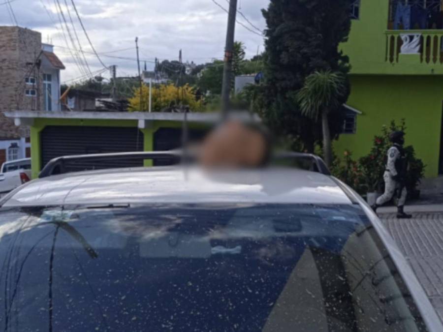 ¡Horror! Dejaron su cabeza sobre un vehículo: así asesinaron a Alejandro Arcos, alcalde de Chilpancingo