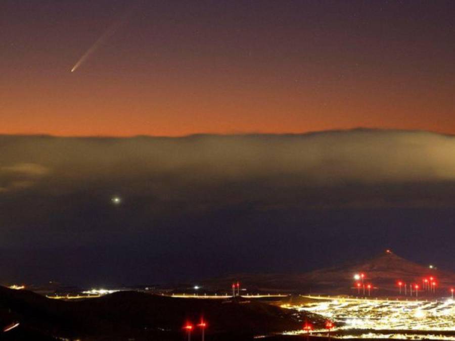 El ‘cometa del siglo’ brilla hoy por última vez, promete un espectáculo asombroso