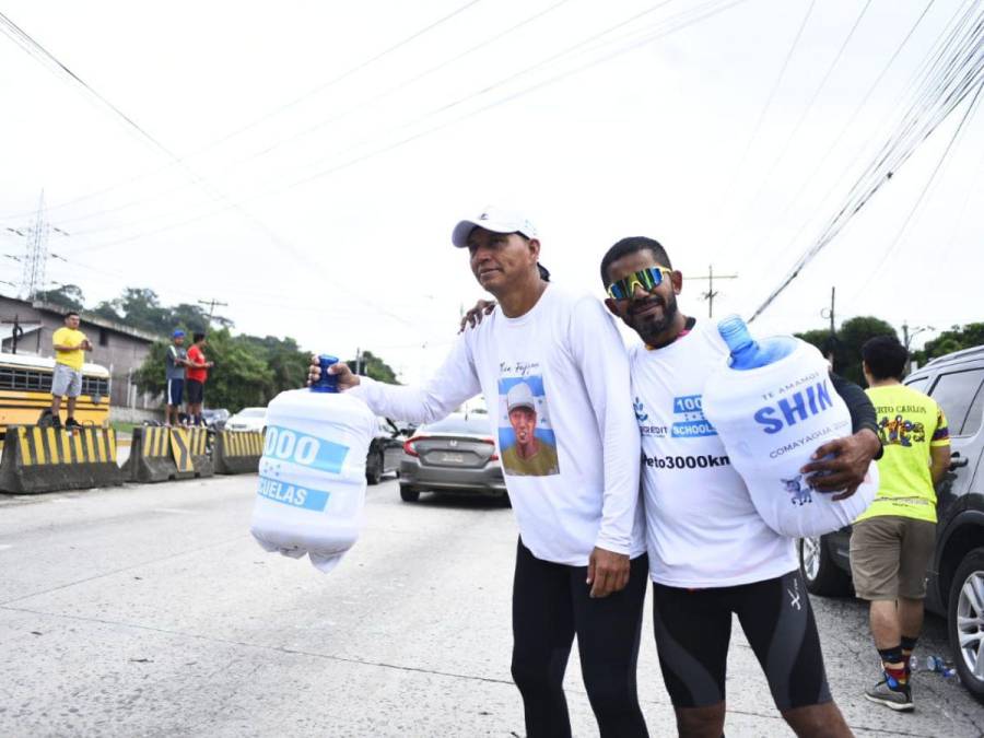 Un mar de sampedranos recibe a Shin Fujiyama, a un paso para la meta final