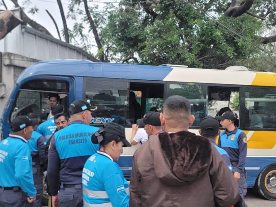 Rostros ensangrentados y cuerpos lesionados: las imágenes que dejó accidente de bus en la capital