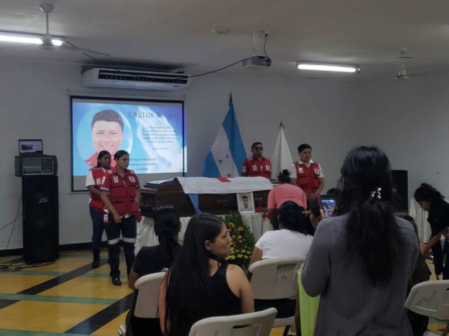 Así era Carlos Molina, dedicado y comprometido voluntario de la Cruz Roja