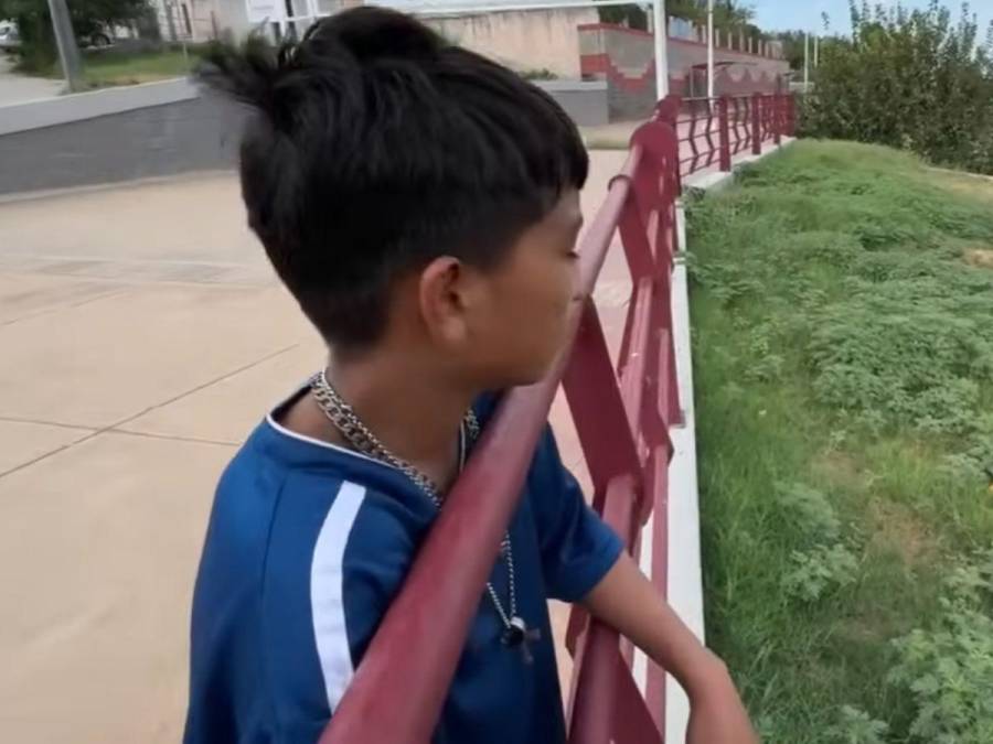 Menor llega a frontera de EUA en bicicleta: “Tengo un hermanito con síndrome de Down”