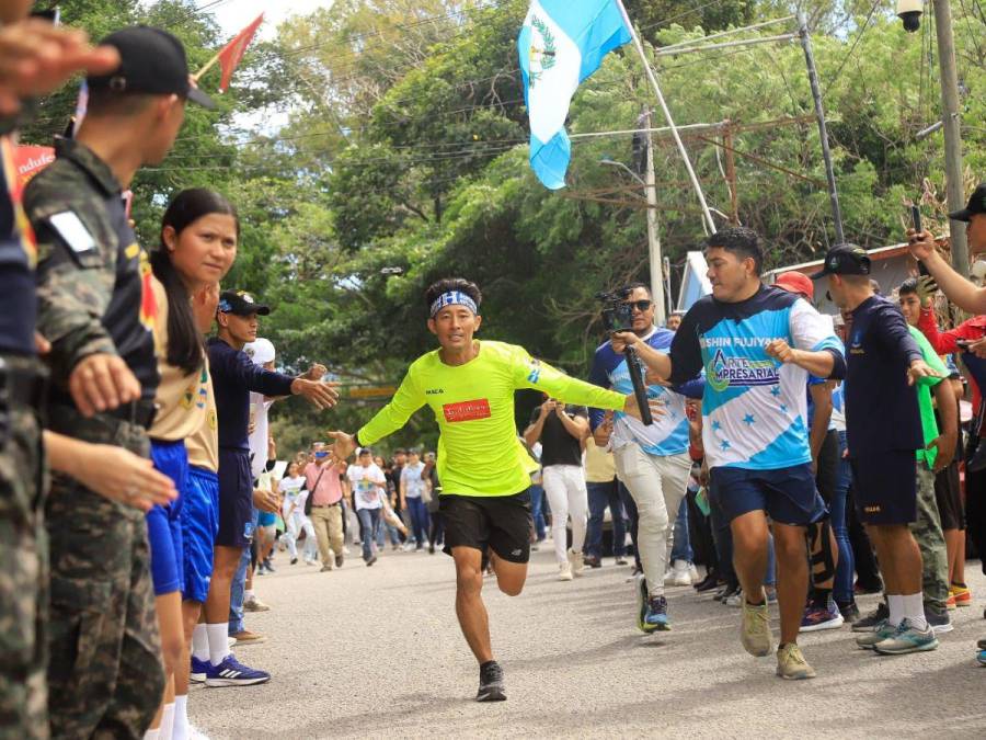 Shin Fujiyama fue sorprendido con calurosa bienvenida en Ocotepeque tras su reto