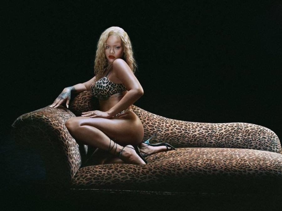 Rihanna lanza la nueva colección Lavish Lace con atrevidas fotos