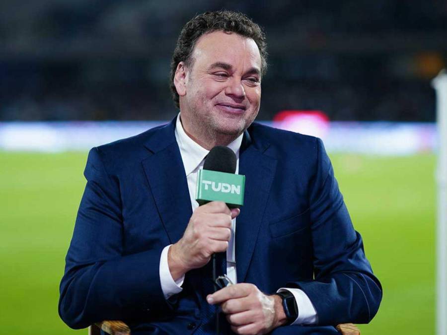 David Faitelson menosprecia a Honduras: “El rival es muy sencillo”