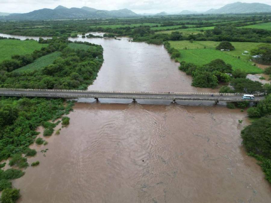 Inundaciones, daños y crecidas de ríos: imágenes de las lluvias en Choluteca