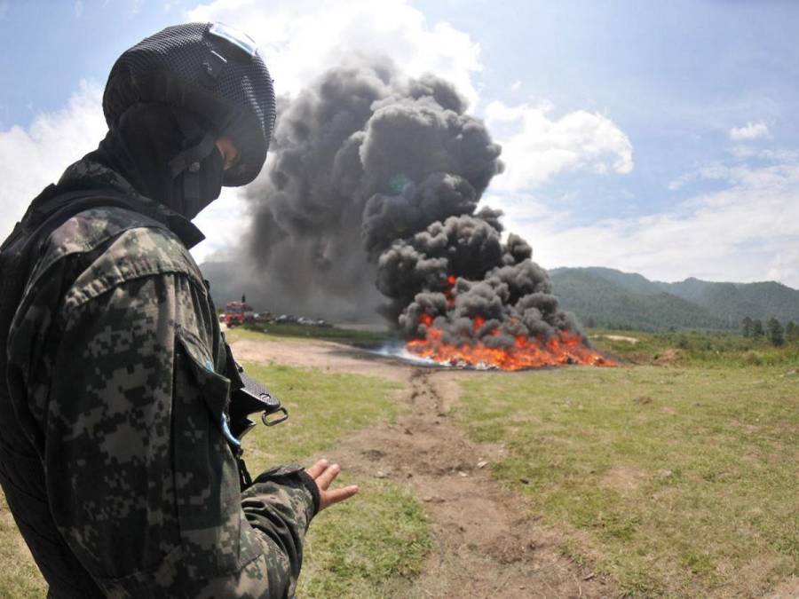 Incineran 3,993 kilos de coca decomisada a colombianos en el Caribe