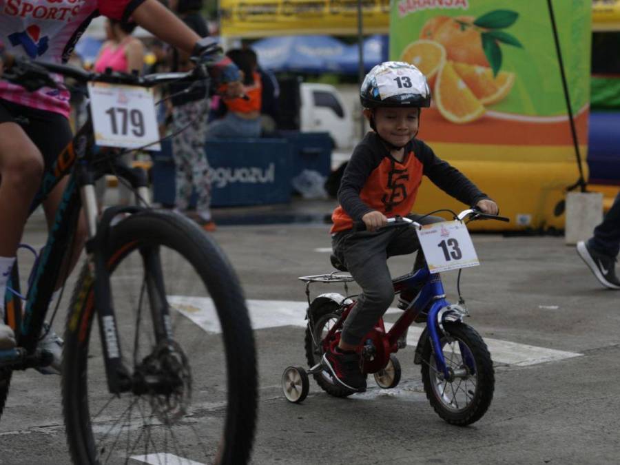 ¡Adorables! Las imágenes más tiernas de la Vuelta Ciclística Infantil 2024