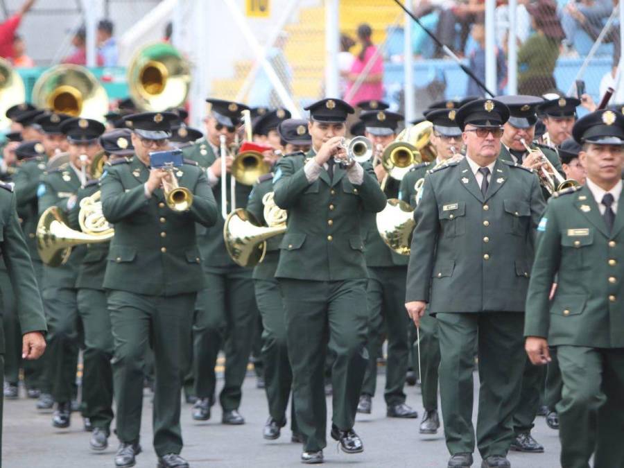 Así desfilaron los cadetes de las Fuerzas Armadas de Honduras en las fiestas patrias 2024