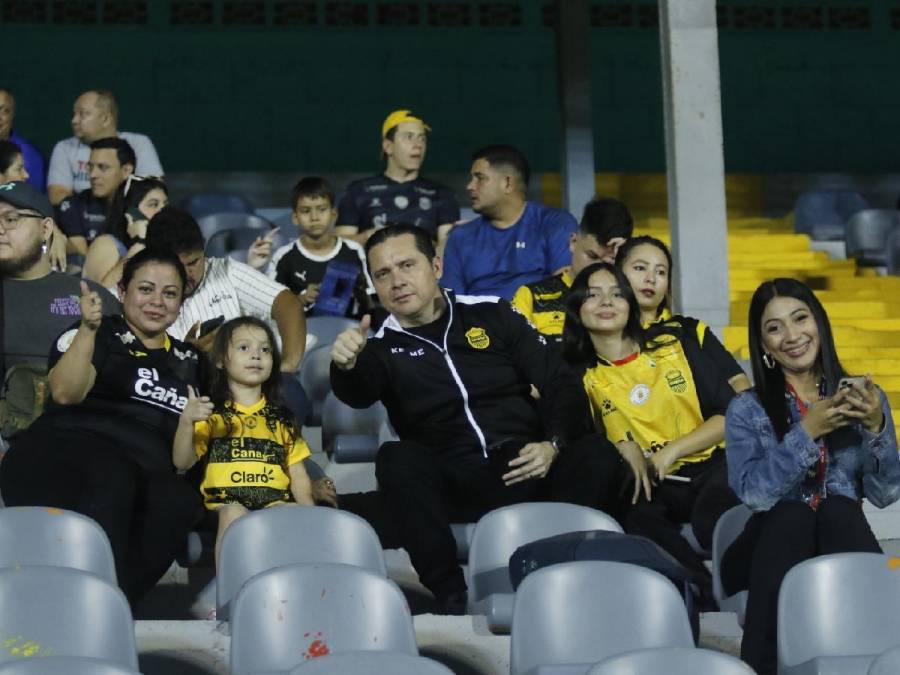 Ambiente de fiesta se vive previo al clásico entre Real España y Marathón