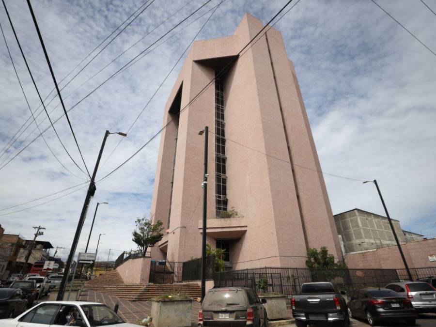 Edificios emblemáticos de Tegucigalpa y Comayagüela guardan su historia