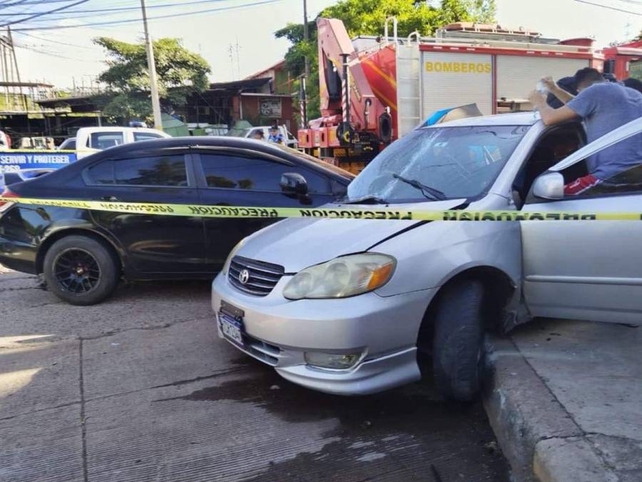 Imágenes del accidente que cobró la vida de mujer en la capital; murió al instante