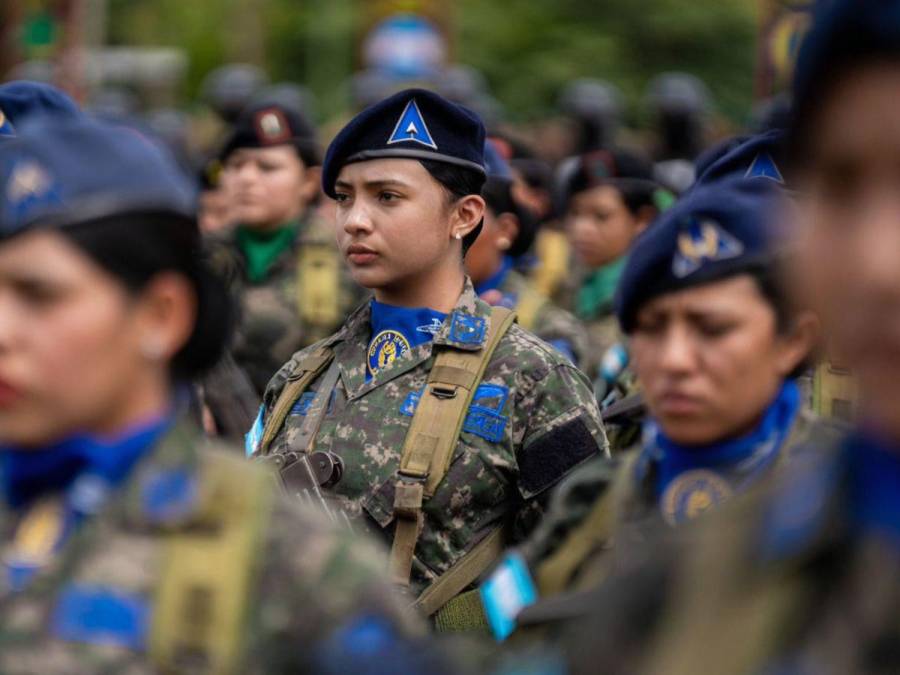 Recuerdan legado de Francisco Morazán en ceremonia por Día del Soldado hondureño