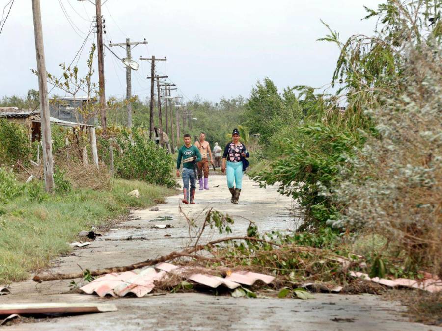 Huracán Rafael en La Habana: Daños graves en viviendas y redes eléctricas