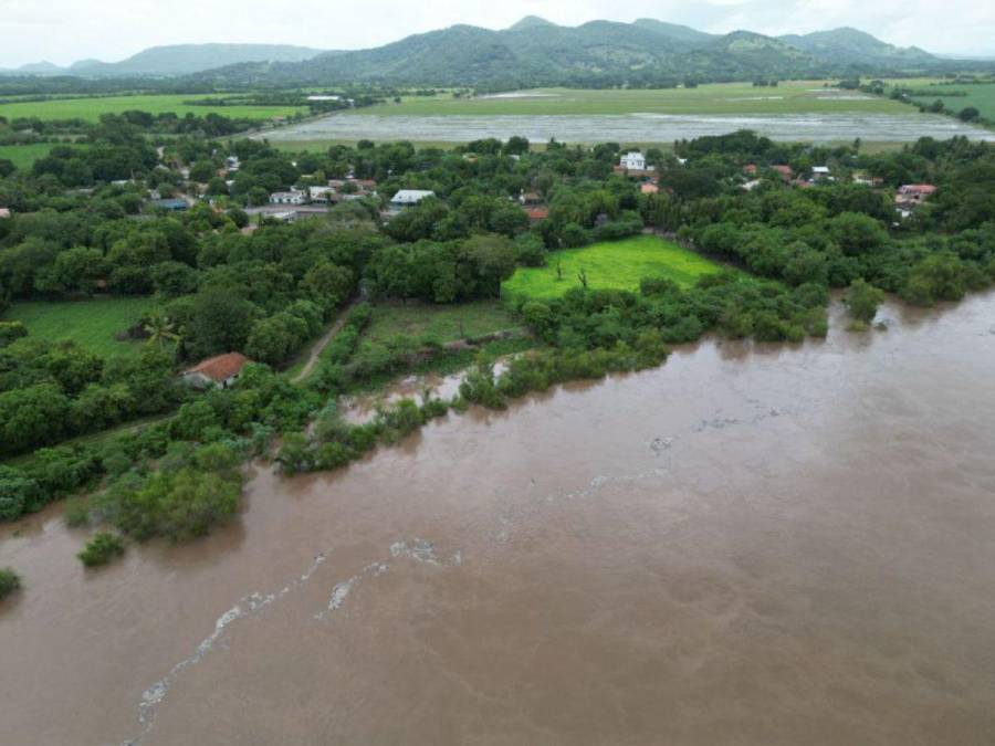 Inundaciones, daños y crecidas de ríos: imágenes de las lluvias en Choluteca