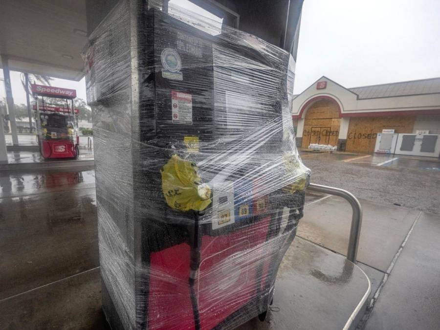 Huracán Milton: imágenes de los primeros daños que está dejando el fenómeno en Florida