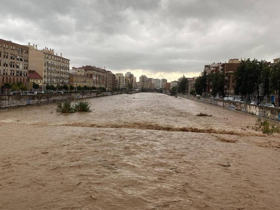 Así luce el centro de Málaga, España, tras las primeras lluvias de la DANA