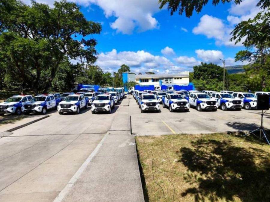 Vehículos a estrenar: ¿Cuánto se invirtió en las nuevas patrullas, camiones y buses de la policía?