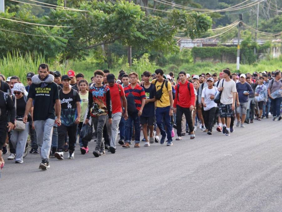 Sale la primera caravana migrante en el gobierno de Sheinbaum