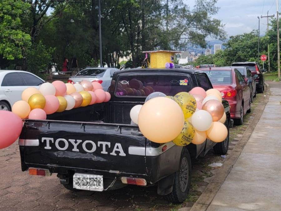 Graduaciones UNAH 2024: Estudiante no vidente y religiosa reciben sus títulos