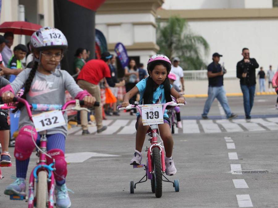 Talento en dos ruedas: las niñas brillaron en la Vuelta Ciclística Infantil 2024