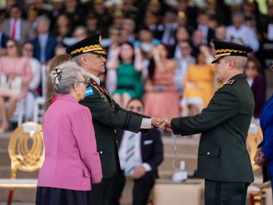 Recuerdan legado de Francisco Morazán en ceremonia por Día del Soldado hondureño