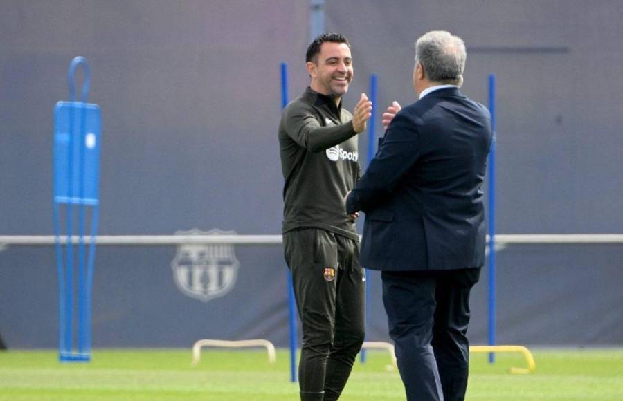 Real Madrid - Barcelona: Xavi fue recibido de manera sorpresiva
