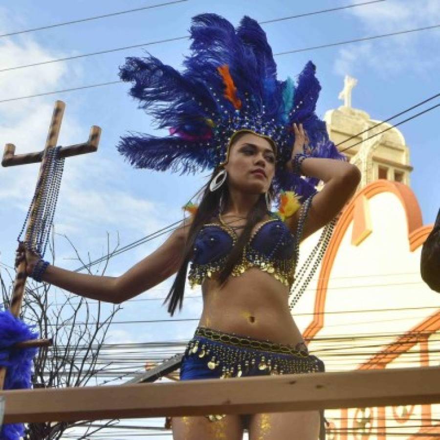 Honduras: Alegría y colorido en el Carnaval de La Ceiba