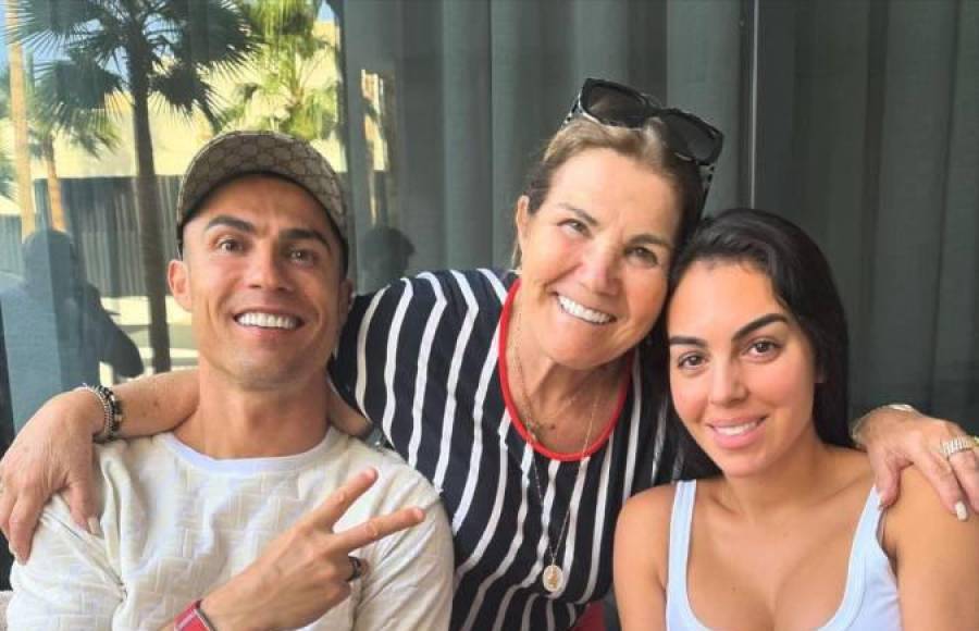 Madre de Cristiano Ronaldo ‘responde’ a los rumores sobre su relación con Georgina