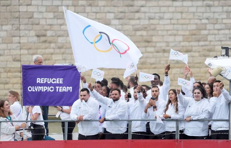 Con desfile de delegaciones en el Sena, inicia ceremonia de apertura París-2024