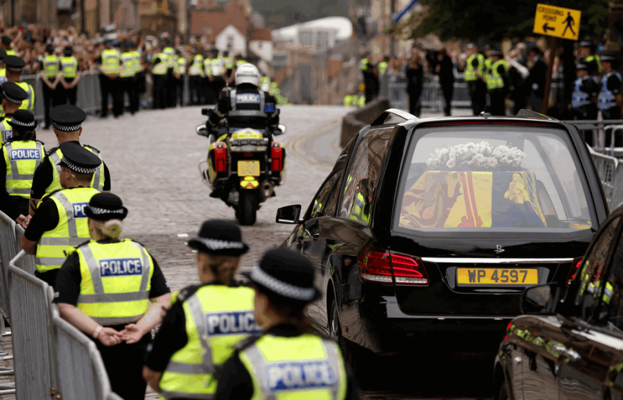 FOTOS: Así fue el traslado de los restos de Isabel II de Balmoral a Edimburgo