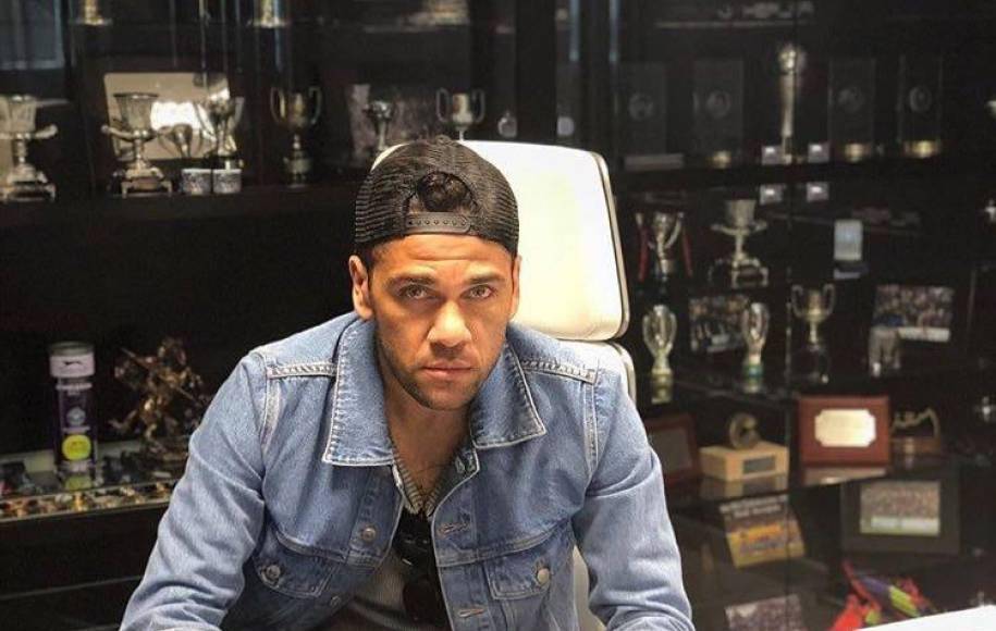 Dani Alves y el negocio con el que intenta rehacer su vida