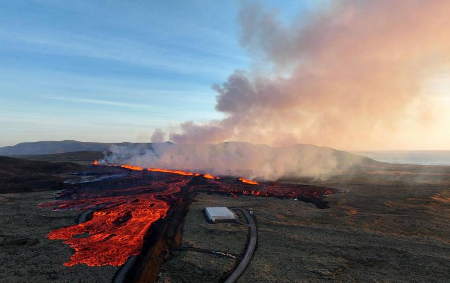 Islandia sigue siendo golpeado por las erupciones volcánicas