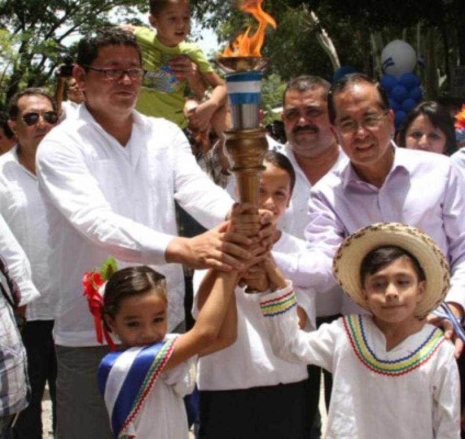 Honduras recibe Antorcha Centroamericana de la Paz