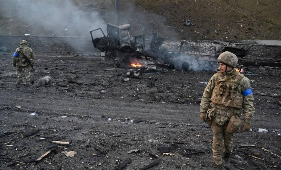 Explosiones, llanto y destrucción: Impactantes imágenes tras combates intensos en Kiev