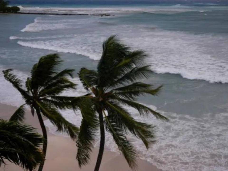 El huracán Beryl se convierte en el primer gran fenómeno de la temporada en el Atlántico.