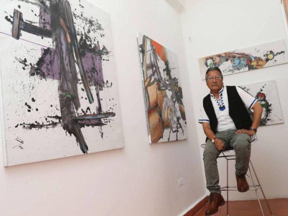 “Huellas de sangre”, la última obra de López, fue expuesta en Galería Orígenes en septiembre de 2022.