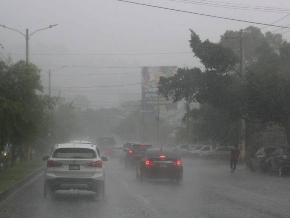 Las lluvias por el huracán Beryl se estarían presentando en Honduras a partir del jueves 4 de julio.