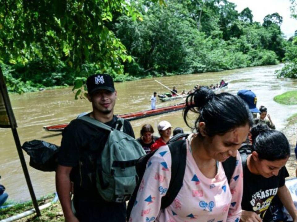 Firmarán convenio para repatriar a los migrantes que cruzan la inhóspita selva del Darién en la frontera con Colombia.