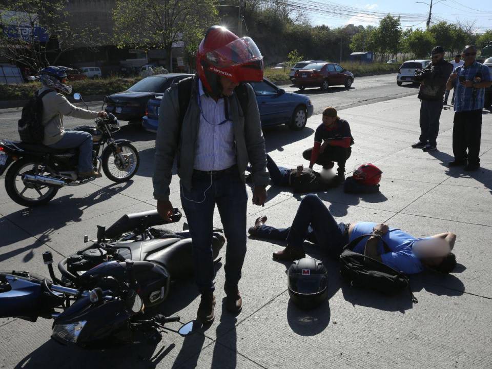 La imprudencia de los motociclistas está generando que se disparen los casos de personas accidentadas en motocicleta.