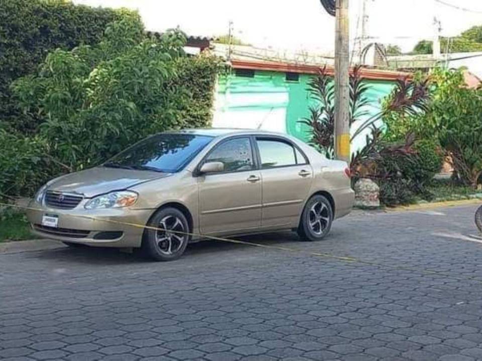 Con unos nueve disparos de un arma de fuego fue asesinado el taxista. El autor del crimen logró darse a la fuga.