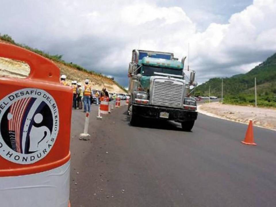 Gracias a los fondos de la Cuenta del Milenio Honduras logró rehabilitar la carretera CA-5, entre Tegucigalpa y San Pedro Sula.