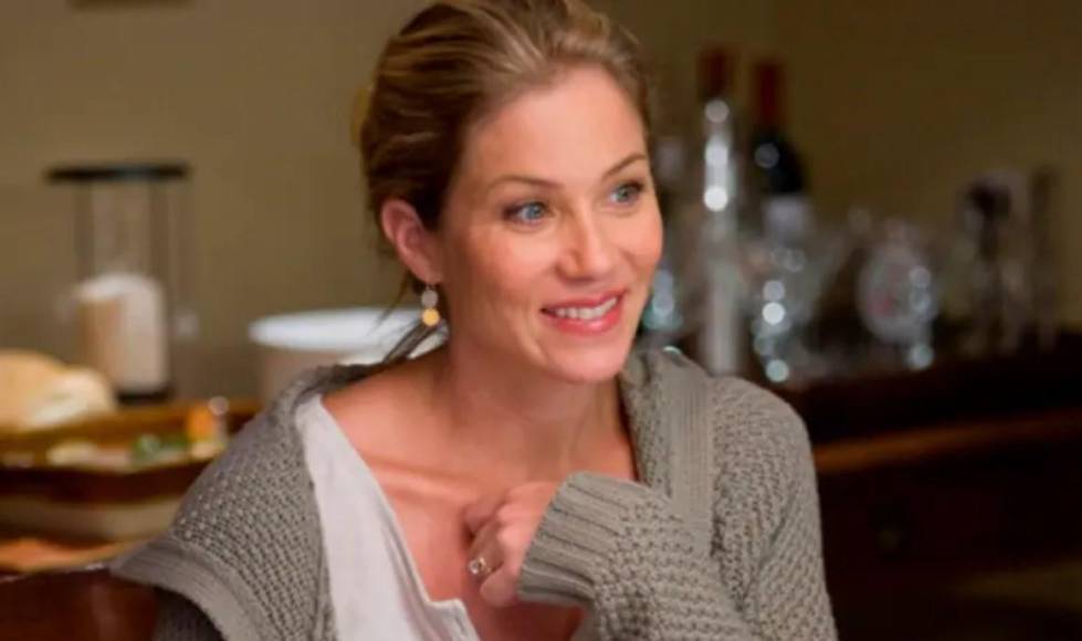 Christina Applegate relata lo duro que es vivir con esclerosis múltiple: “Los bastones son parte de mi nueva normalidad”