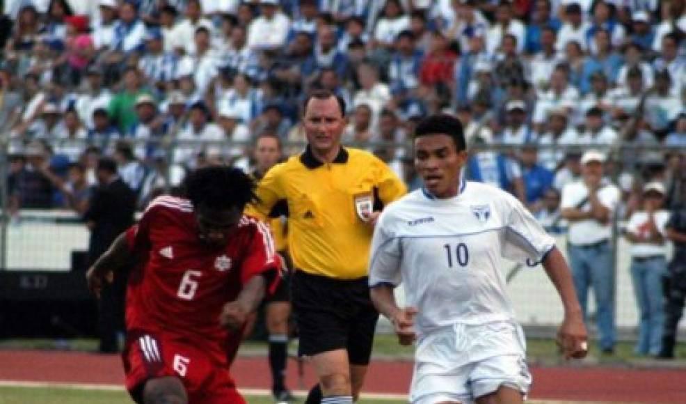 ¡Bellezas! Esta es la evolución de las camisas de la Selección de Honduras a lo largo de los años