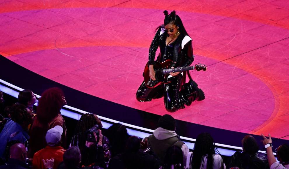 Con grandes invitados, así fue el Halftime Show de Usher en el Super Bowl