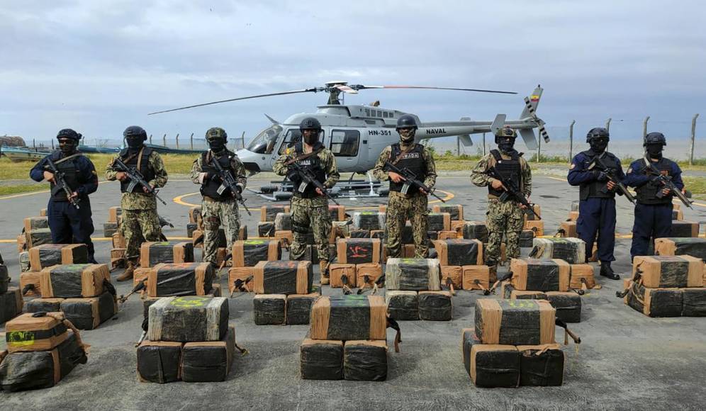 Más de 20 toneladas de cocaína incautan en operativo militar en Ecuador