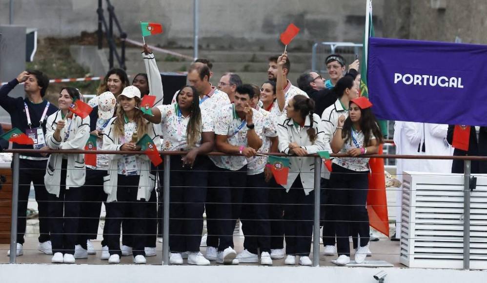 Con desfile de delegaciones en el Sena, inicia ceremonia de apertura París-2024