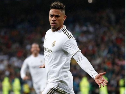 El jugador del Real Madrid Mariano da positivo por coronavirus