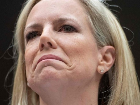 Kirstjen Nielsen renunció al no lograr saciar demandas de Trump en temas migratorios