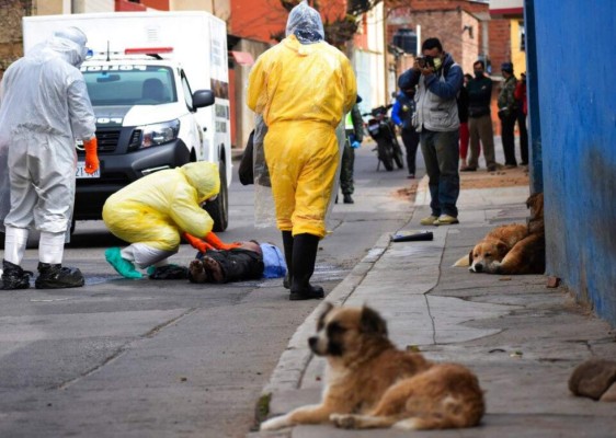 Hornos crematorios móviles en una Bolivia desbordada por la pandemia